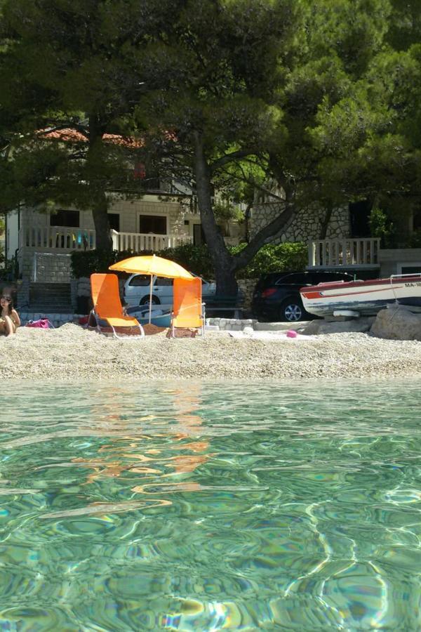 Apartments By The Sea Brela, Makarska - 16065 Exterior photo