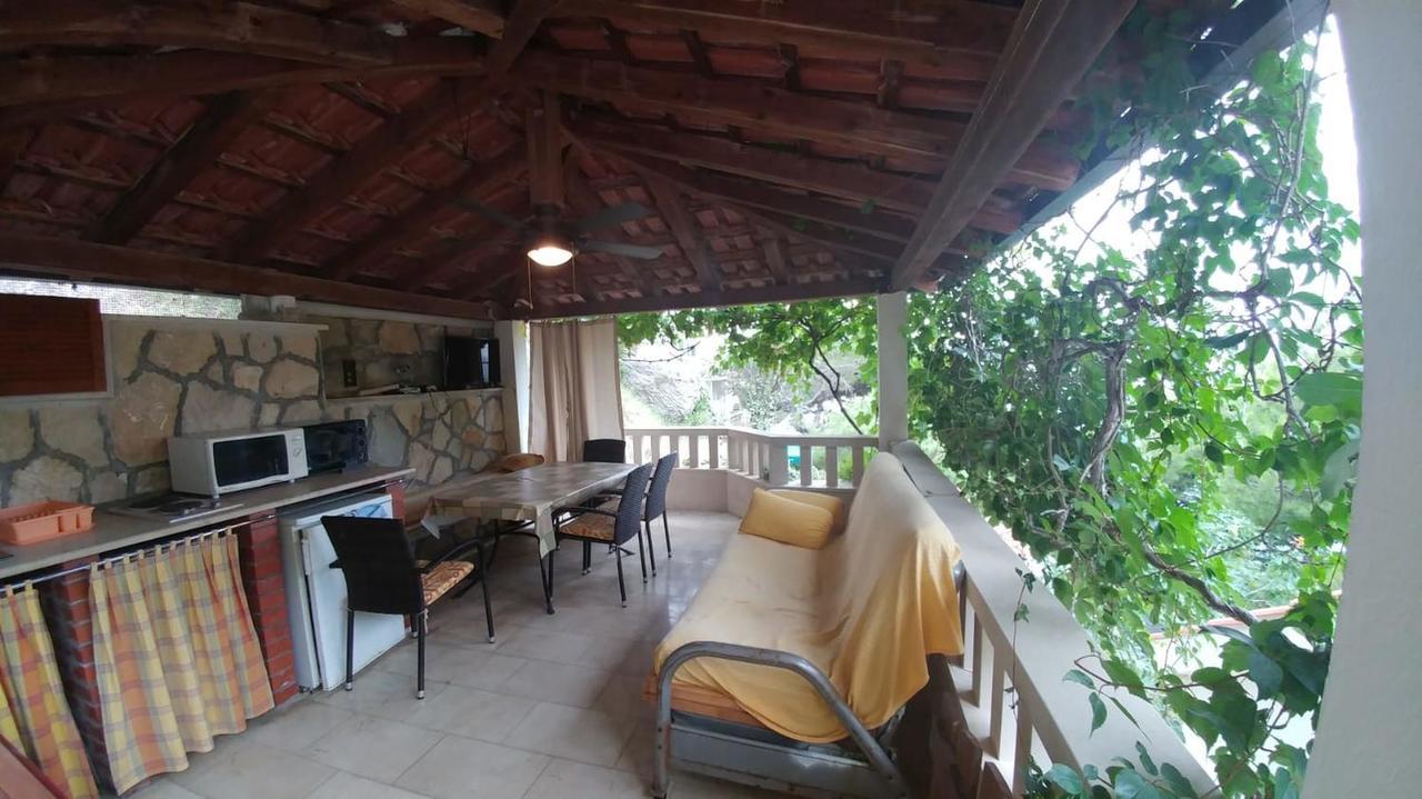 Apartments By The Sea Brela, Makarska - 16065 Exterior photo